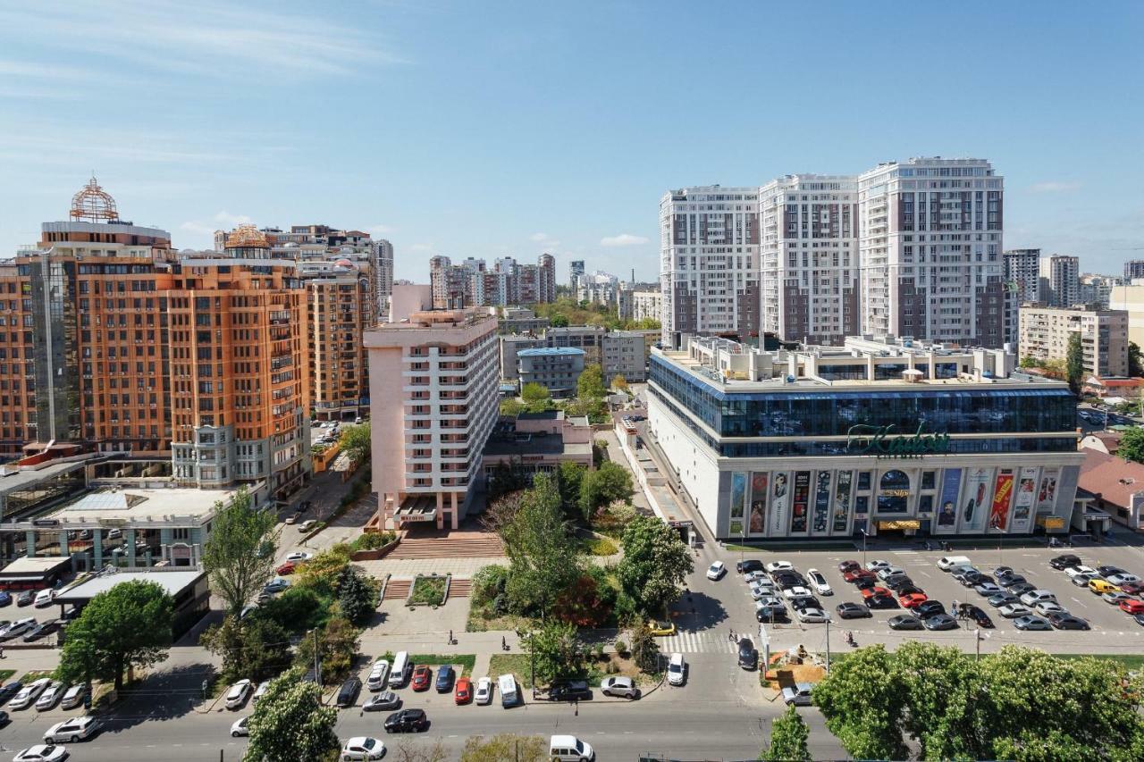 White Apartments Odessa Exterior foto